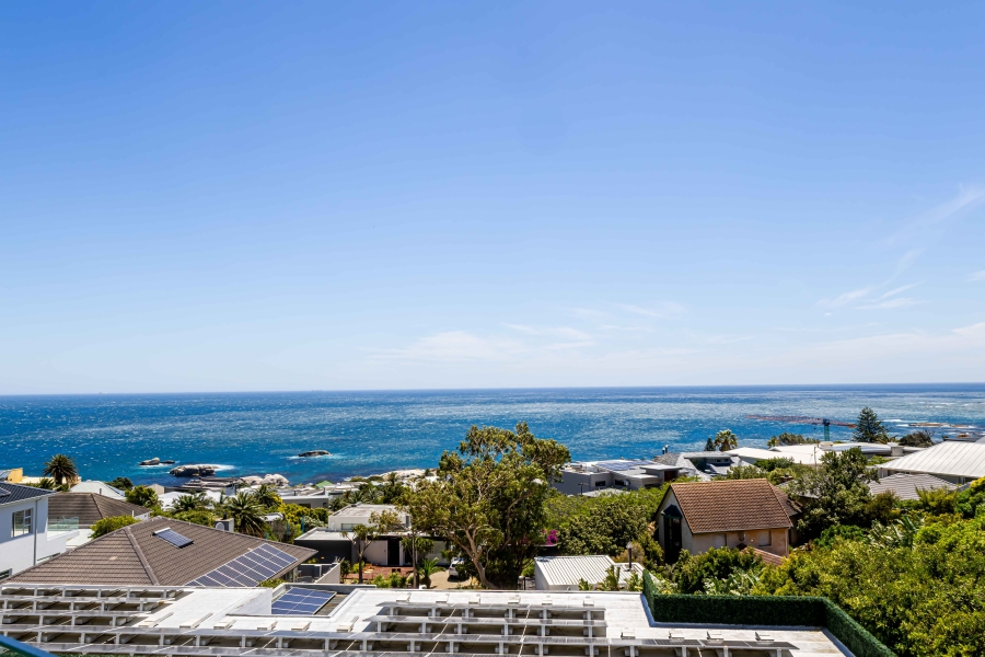 2 Bedroom Property for Sale in Camps Bay Western Cape